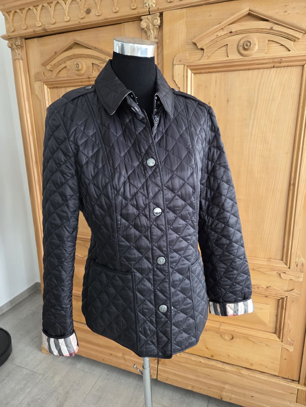 Burberry Giacche: schöne Burberry Steppjacke – Nuovo (secondo la descrizione) da Wiesendangen venduto da Sinhuk 3