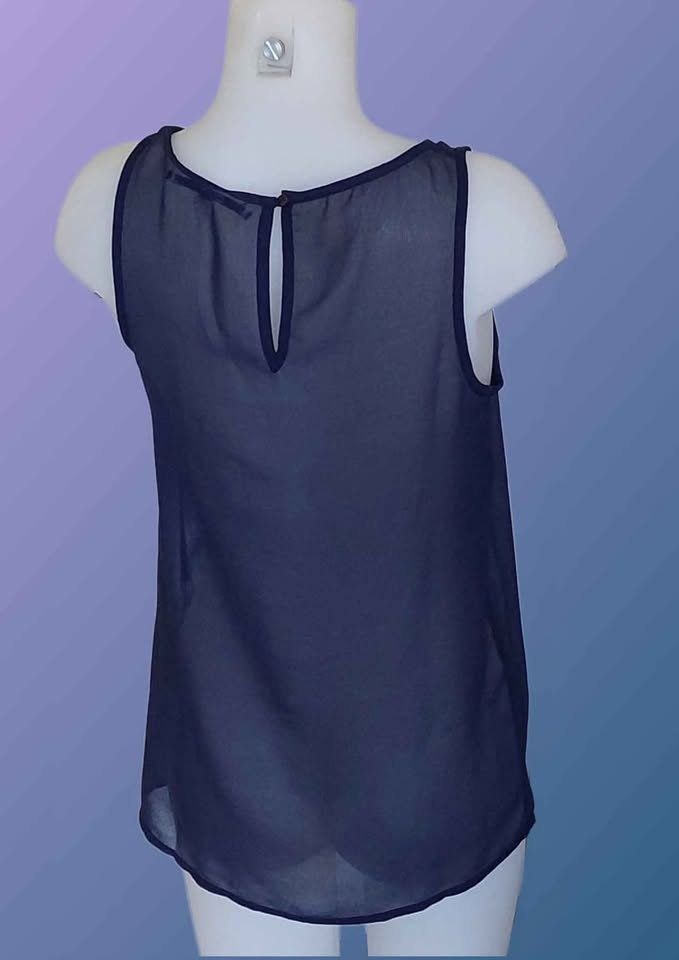 Only Top: Elegantes Chiffon Top mit Schleife – Nuovo (secondo la descrizione) da Aarburg venduto da Hystoria 1