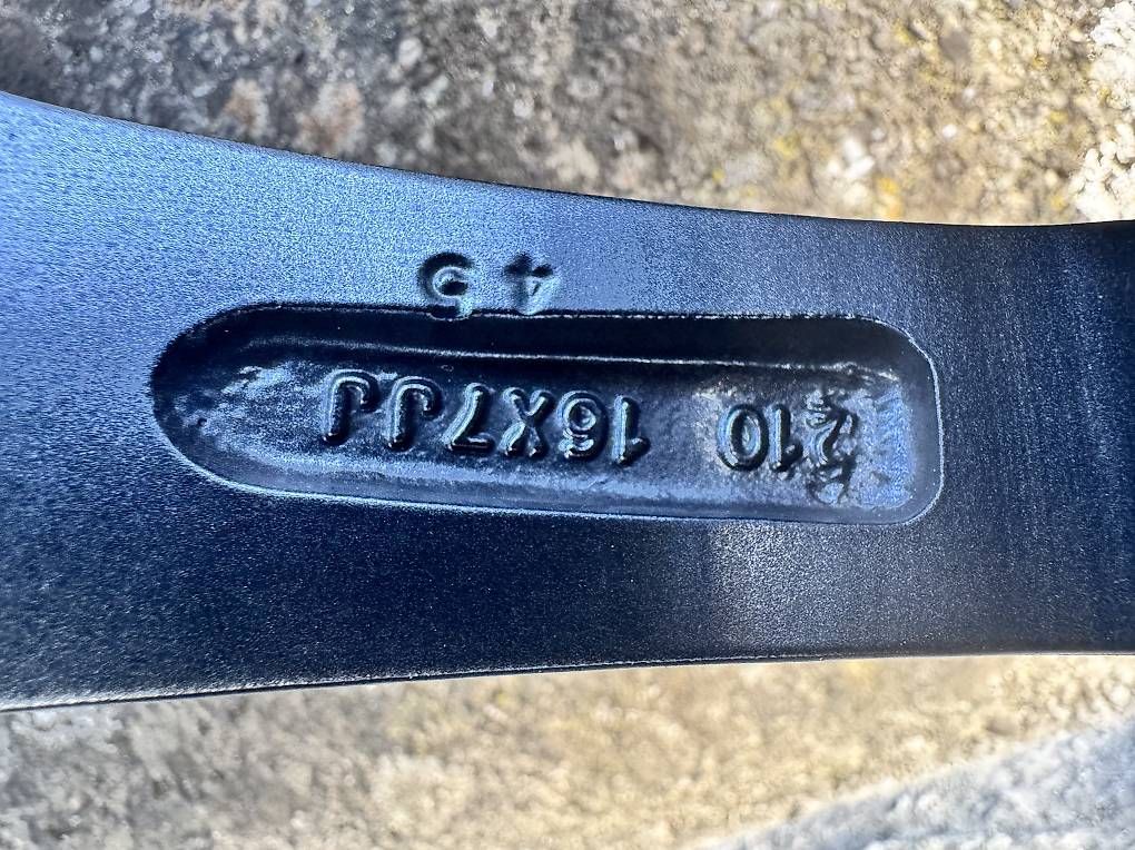 Cerchioni: Felgen 5x100 – Usato da Rupperswil venduto da Dg780 4