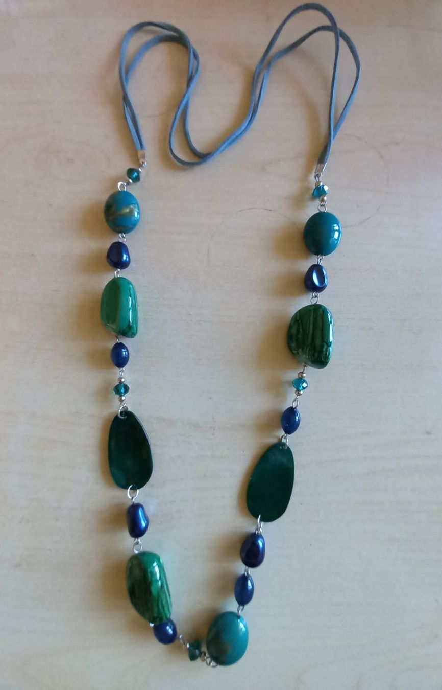 Catenine: Elegante, lange Halskette in Grüntönen – Nuovo (secondo la descrizione) da Möhlin venduto da dom_96nf 2