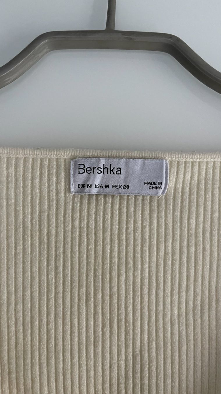 Bershka Top: Bershka top braun – Usato da Lausen venduto da sim_hgp6 2