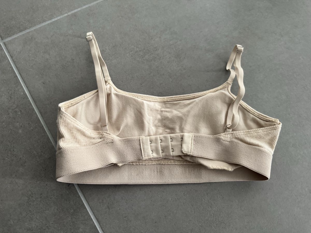 Altra biancheria intima: Gilly Hicks Bralette BH, beige, Top Zustand – Usato da Frick venduto da Cirilla 3