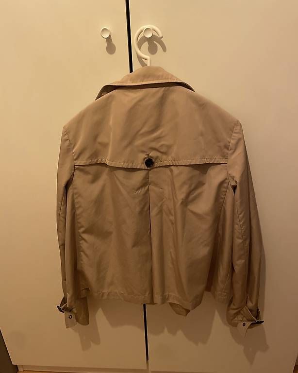 Vestes: Trench court  – D'occasion à Fribourg par lma_kc6k 2
