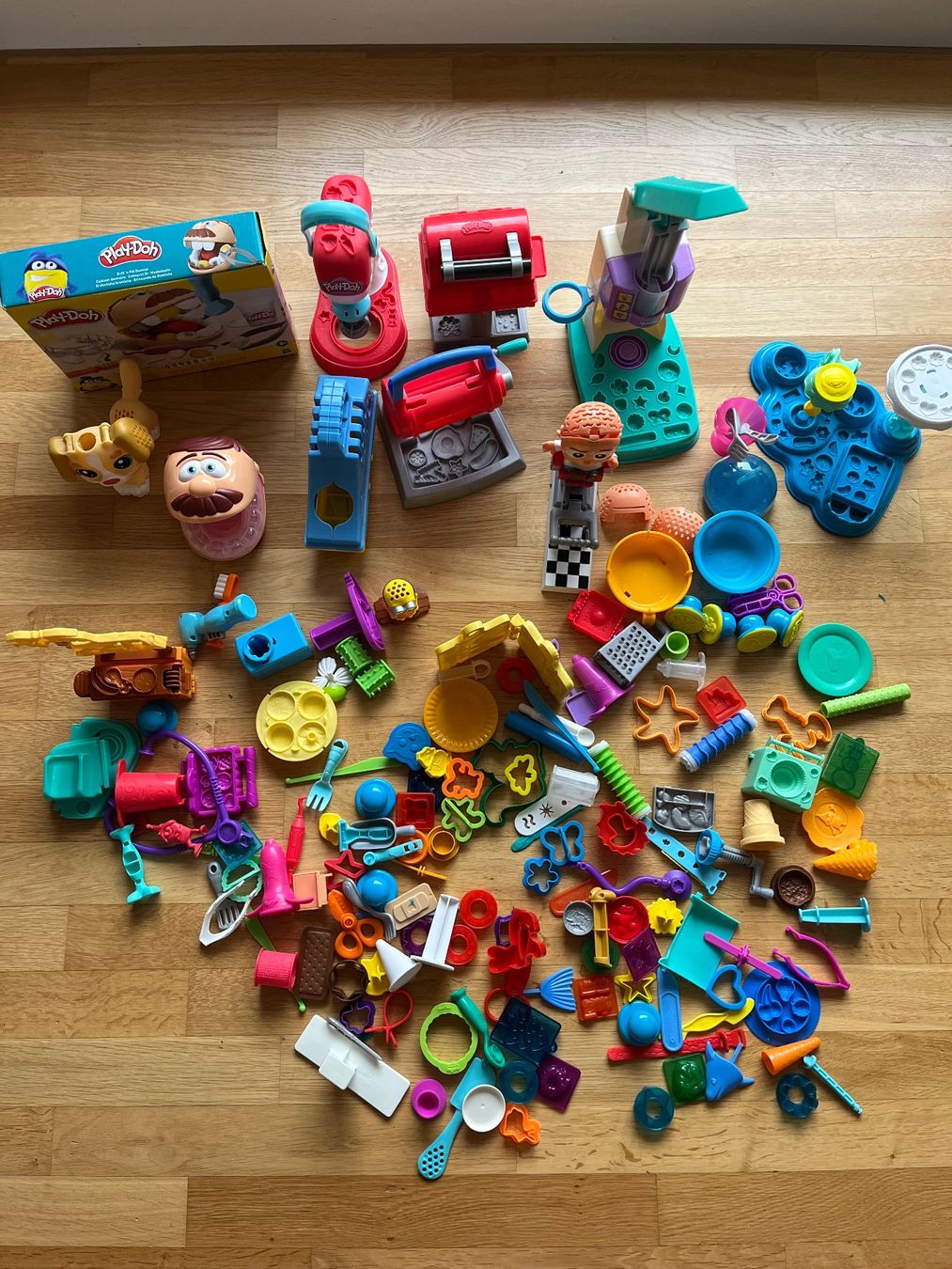 Play-Doh Spielzeuge: Play-Doh Spielset, riesige Sammlung!! – Gebraucht aus Baden von eklym 9