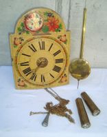 kleinere Schwarzwälder Uhr mit Wecker