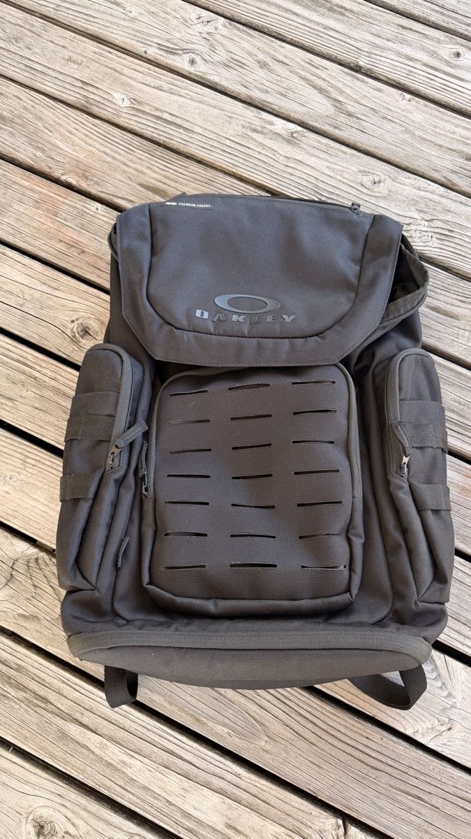 Oakley Zaini: Oakley Rucksack  – Usato da Emmenbrücke venduto da Kevinbucheli90 4