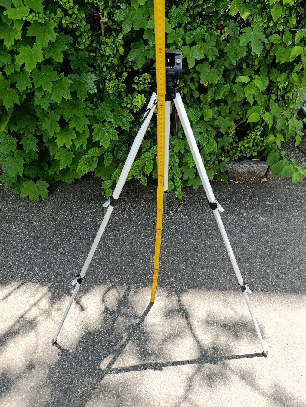 Treppiedi & Teste: Kompaktes Kamerastativ HS-101 mit Tasche – Nuovo (secondo la descrizione) da Zürich venduto da Brocki_ZurichZH 3