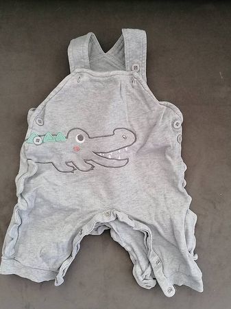 Strampler Baby Grösse 62