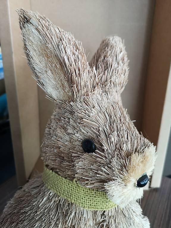 Figuren: Hase aus Stroh  – Gebraucht aus Cressier FR von V8Car 2