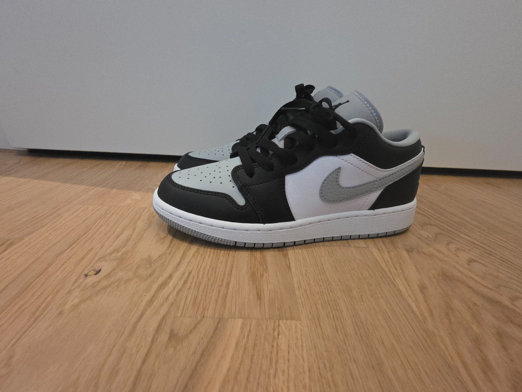 Jordan Herrenschuhe: Jordan Air 1 Low Unisex Sneaker – Neu (gemäss Beschreibung) aus Worb von VuErre 4