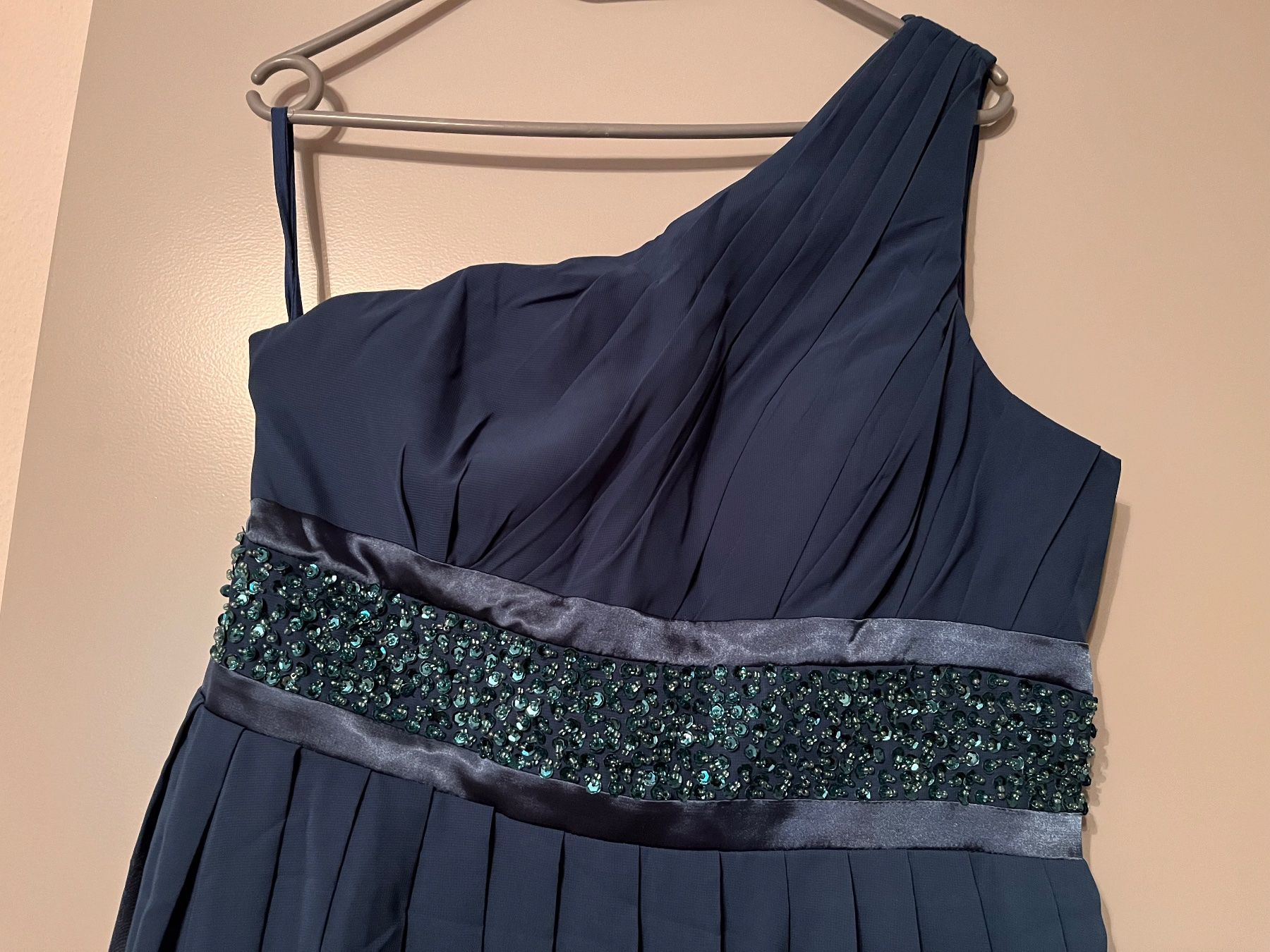 Vestiti: Fest-/Abendkleid – Nuovo (secondo la descrizione) da Hausen AG venduto da gse_88xs 1