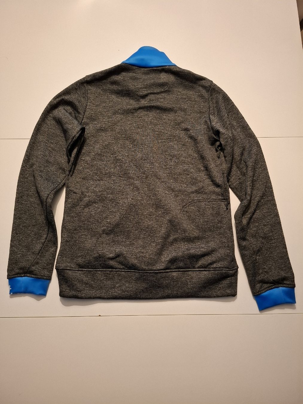 Giacche: Veste de sport Back 2 Two Hours gris bleu bon etat – Nuovo e nell'imballaggio originale da Monthey venduto da san_zvh8 1