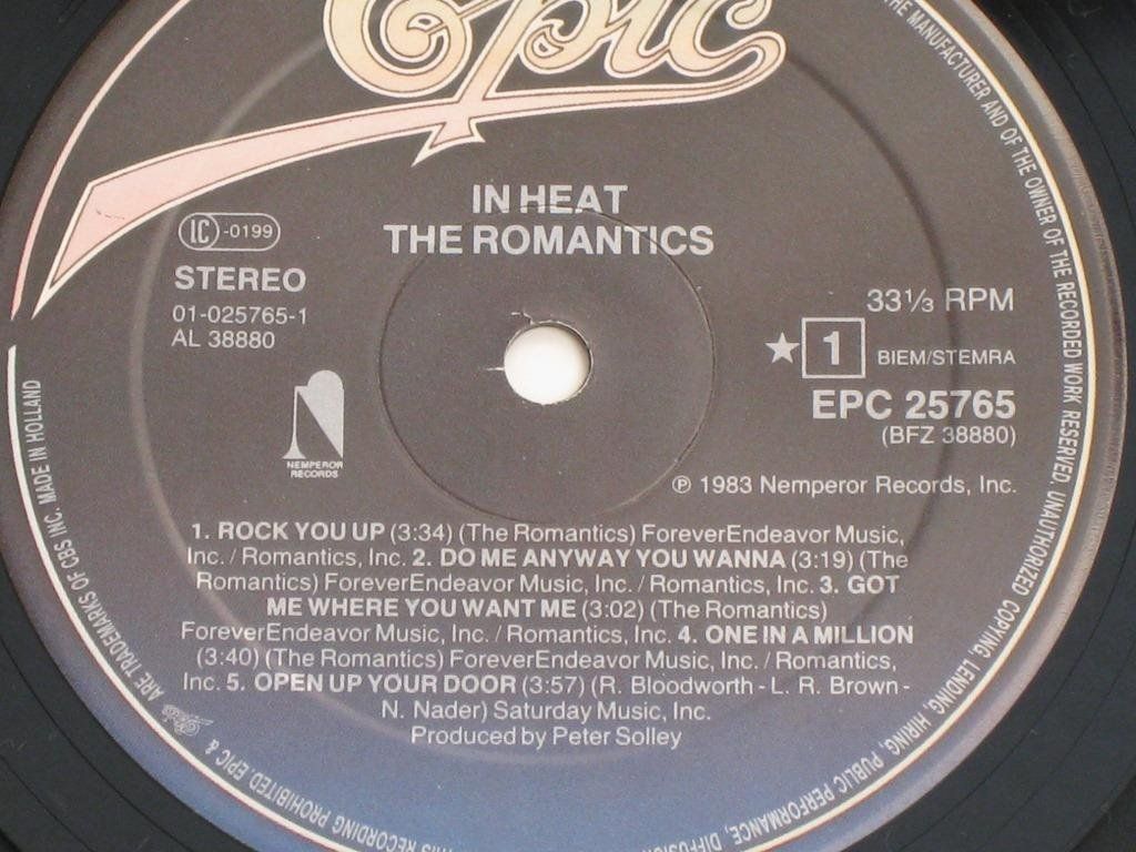 Schallplatten: LP - THE ROMANTICS - IN HEAT – Gebraucht aus Steckborn von Quo7 1