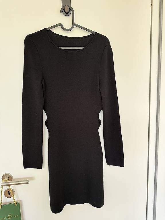 Vestiti: Schwarzes Kleid von Mango - Größe S – Usato da Zürich venduto da YanaZam 3