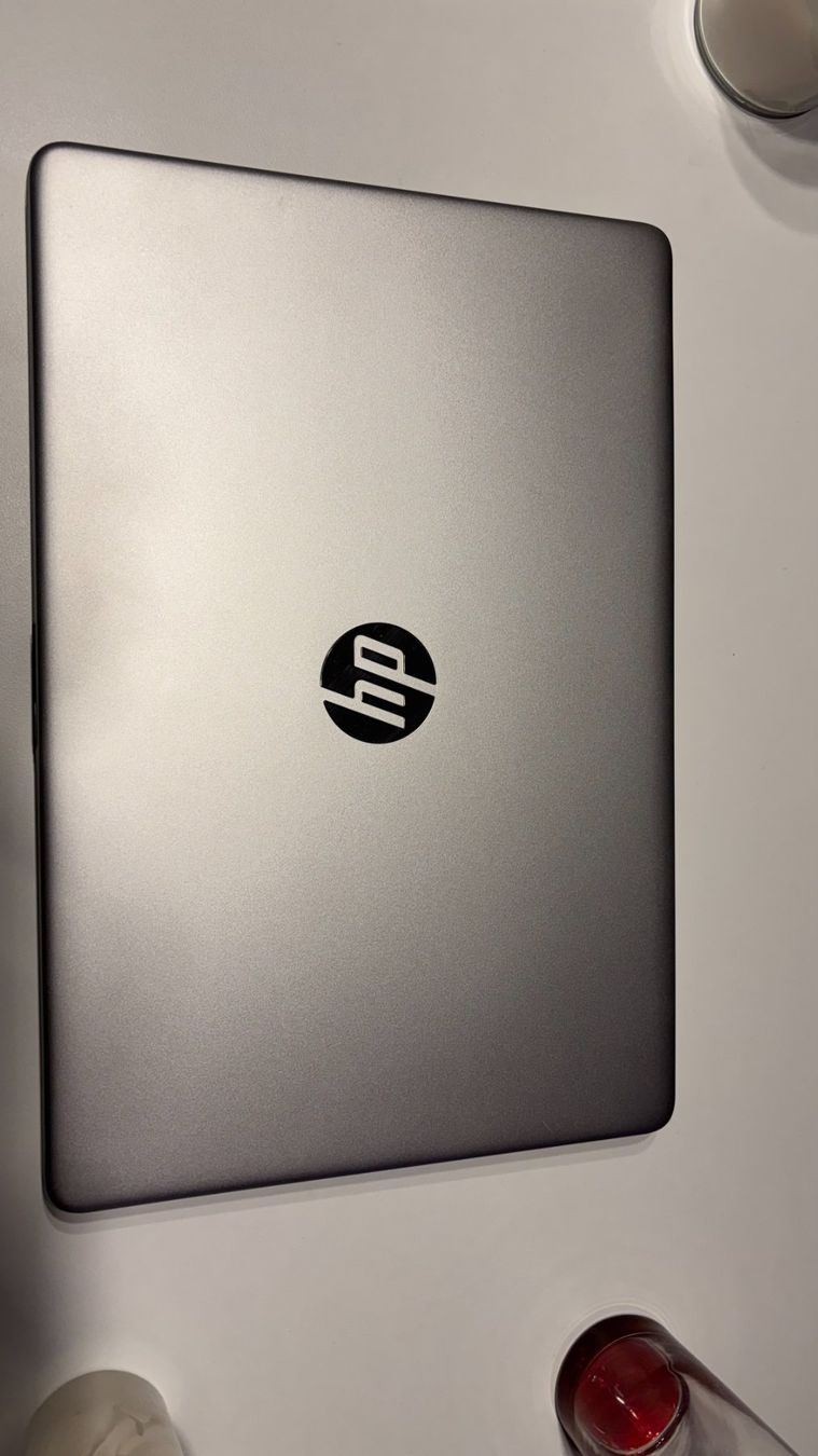 Notebook: PC portable HP 15,6" 256GB SSD – Usato da Aigle venduto da Sebiperrod 2