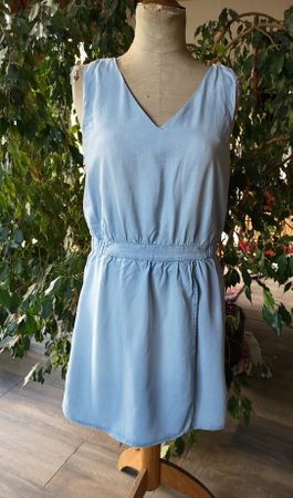 Jolie robe façon jean, taille M