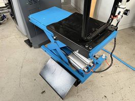 Radheber für Auswuchtmaschine