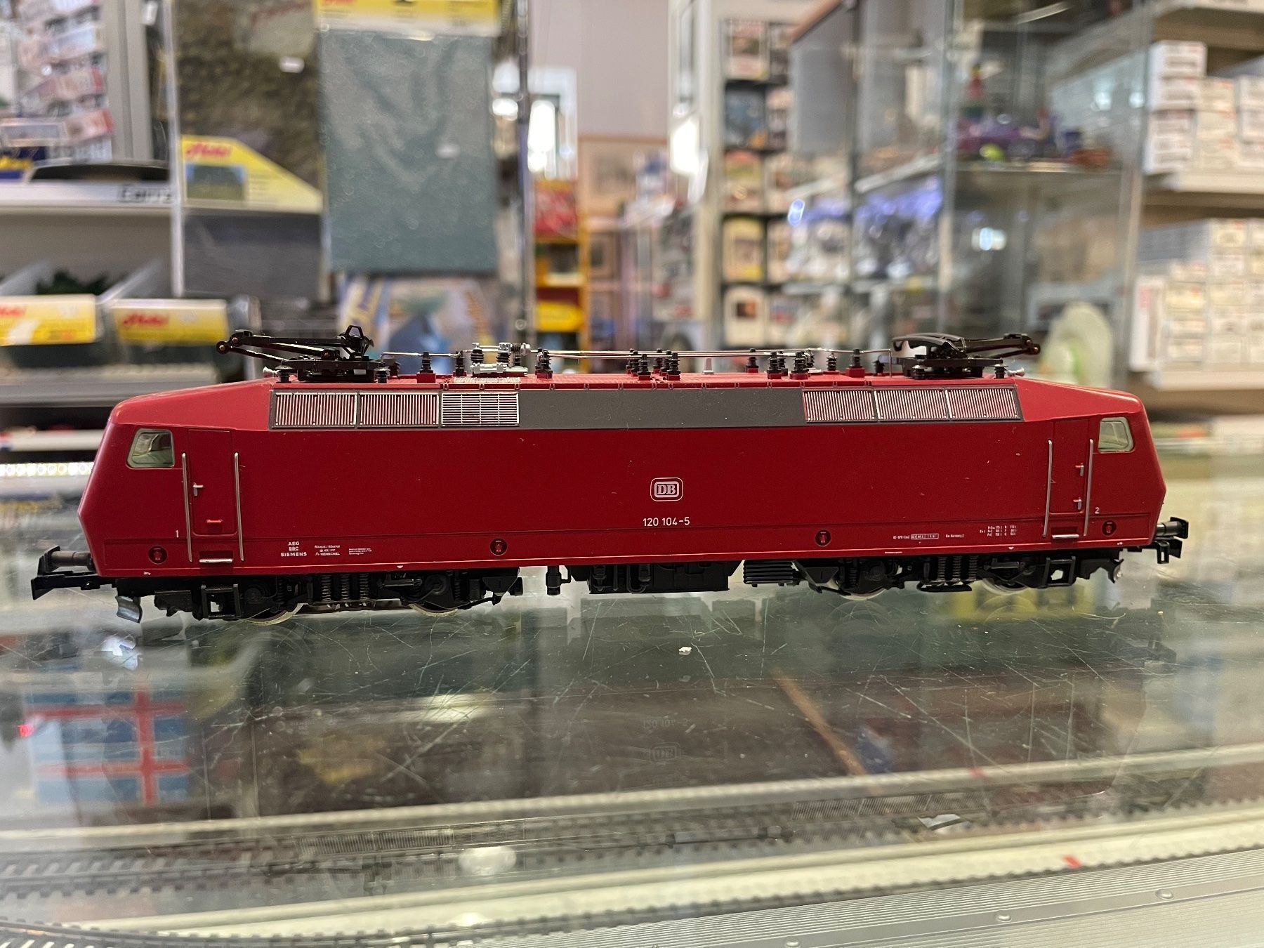 Märklin Modellini di ferrovie: Märklin 3654 Br 120.1 DB digital – Usato da Chiasso venduto da Carrara-Modellismo 2