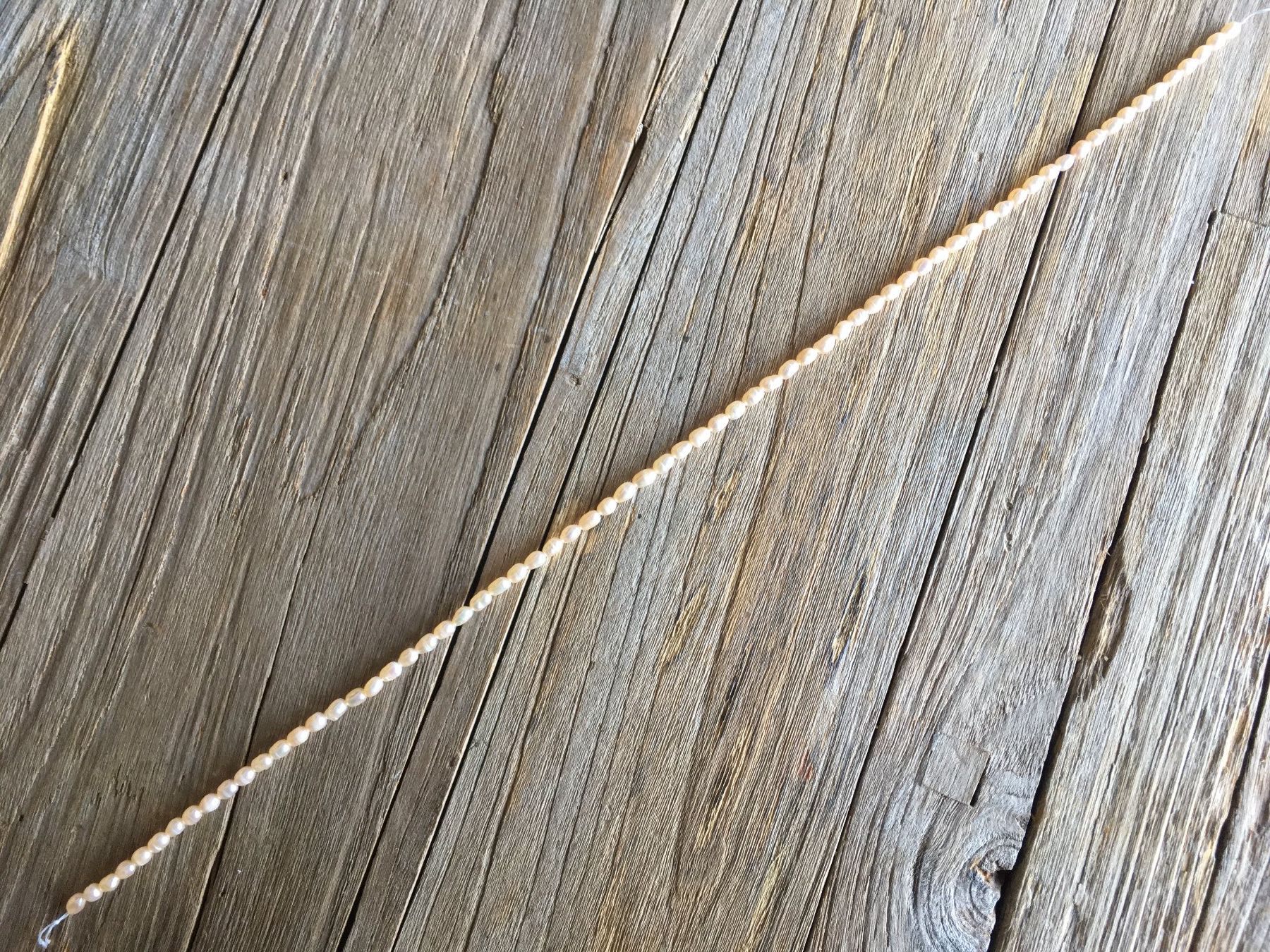Catenine: PERLEN  KETTENSTRANG  PERLEN ca. 6x4mm  LÄNGE 38cm – Nuovo e nell'imballaggio originale da Aesch ZH venduto da LiquidAktion 8