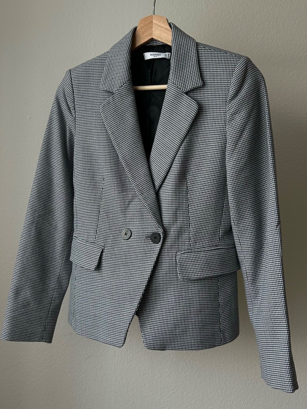 Mango Completi & Tailleur: MANGO suit, blazer & trousers – Usato da Zürich venduto da _nathalie_ 1
