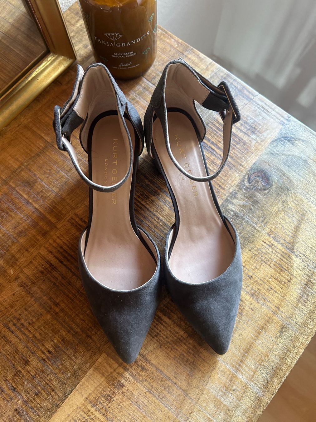 Kurt Geiger Scarpe da donna: Kurt Geiger Sling-Pumps - Gr. 38 – Usato da Illnau venduto da Monkky