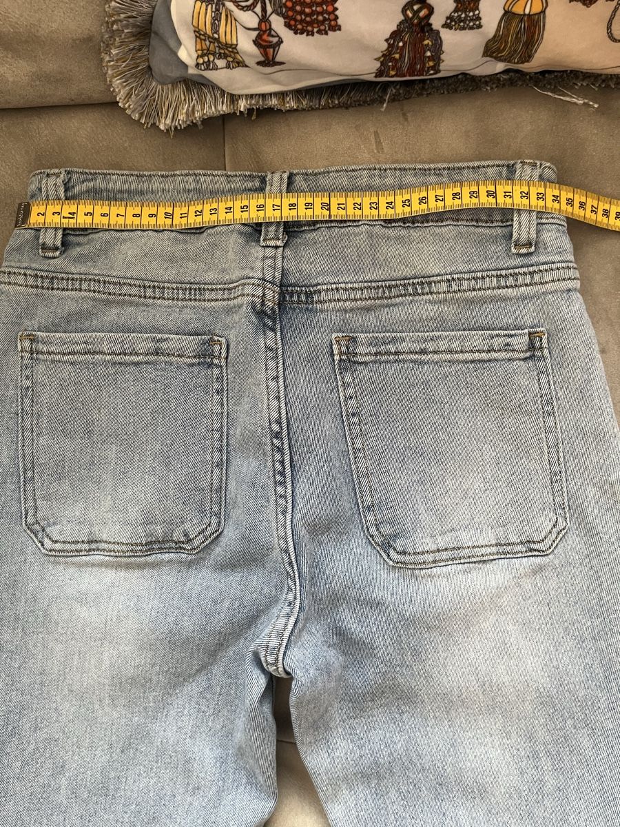 Jeans: Trendige Schlaghose Jeans in hellblau, Grösse M-L – Usato da Oberengstringen venduto da Baby_Fashion 3