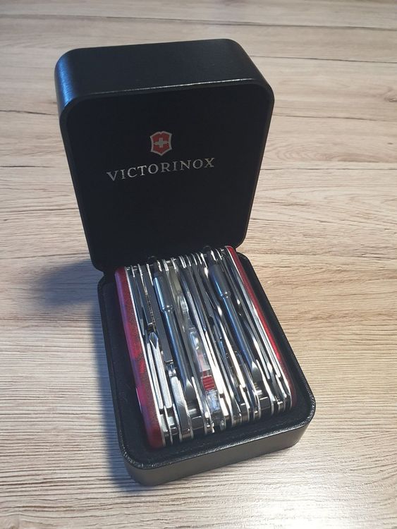 Victorinox Swiss Champ XAVT Kaufen auf Ricardo