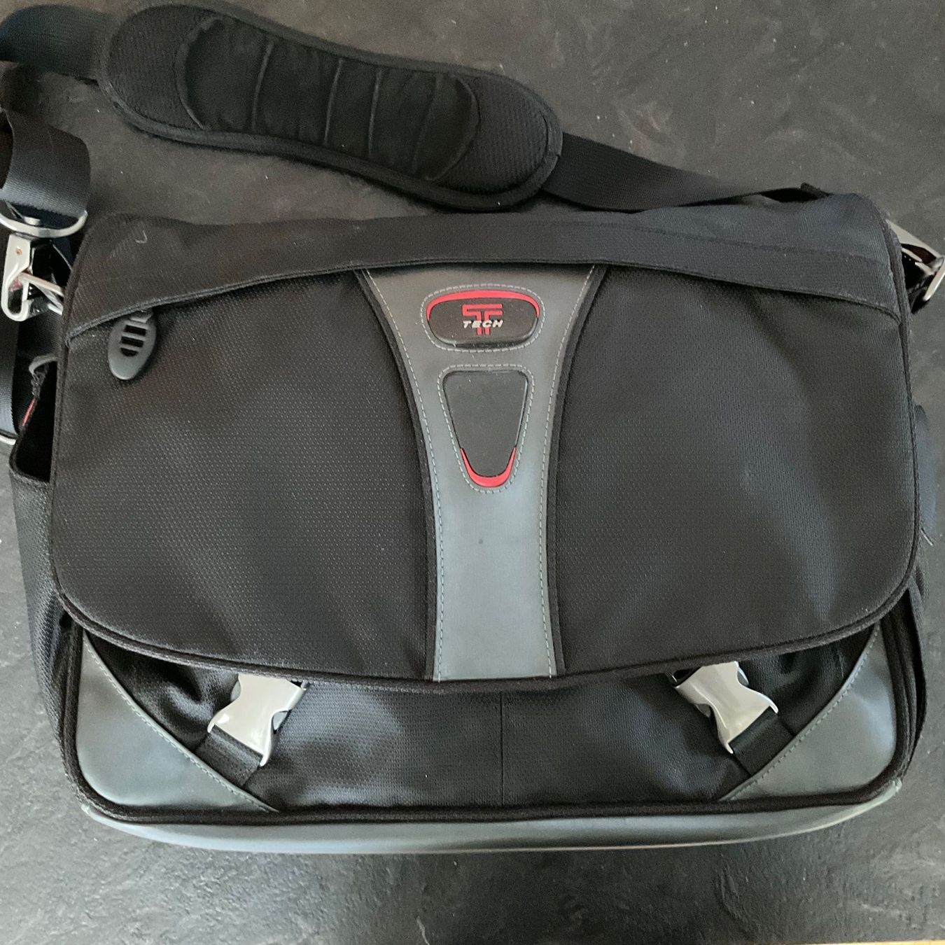 Tumi Valigie & Borse: Brieftasche von Tumi – Nuovo (secondo la descrizione) da Bülach venduto da Suters0403 2