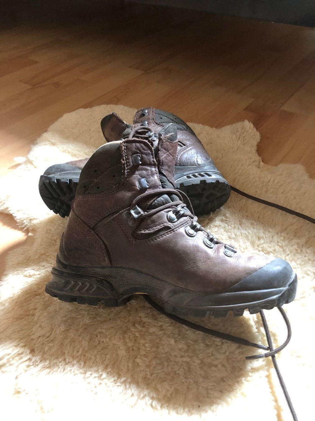 Scarpe da donna: Wander Schuhe aus yakleder – Usato da Oberglatt ZH venduto da Hero1512 2