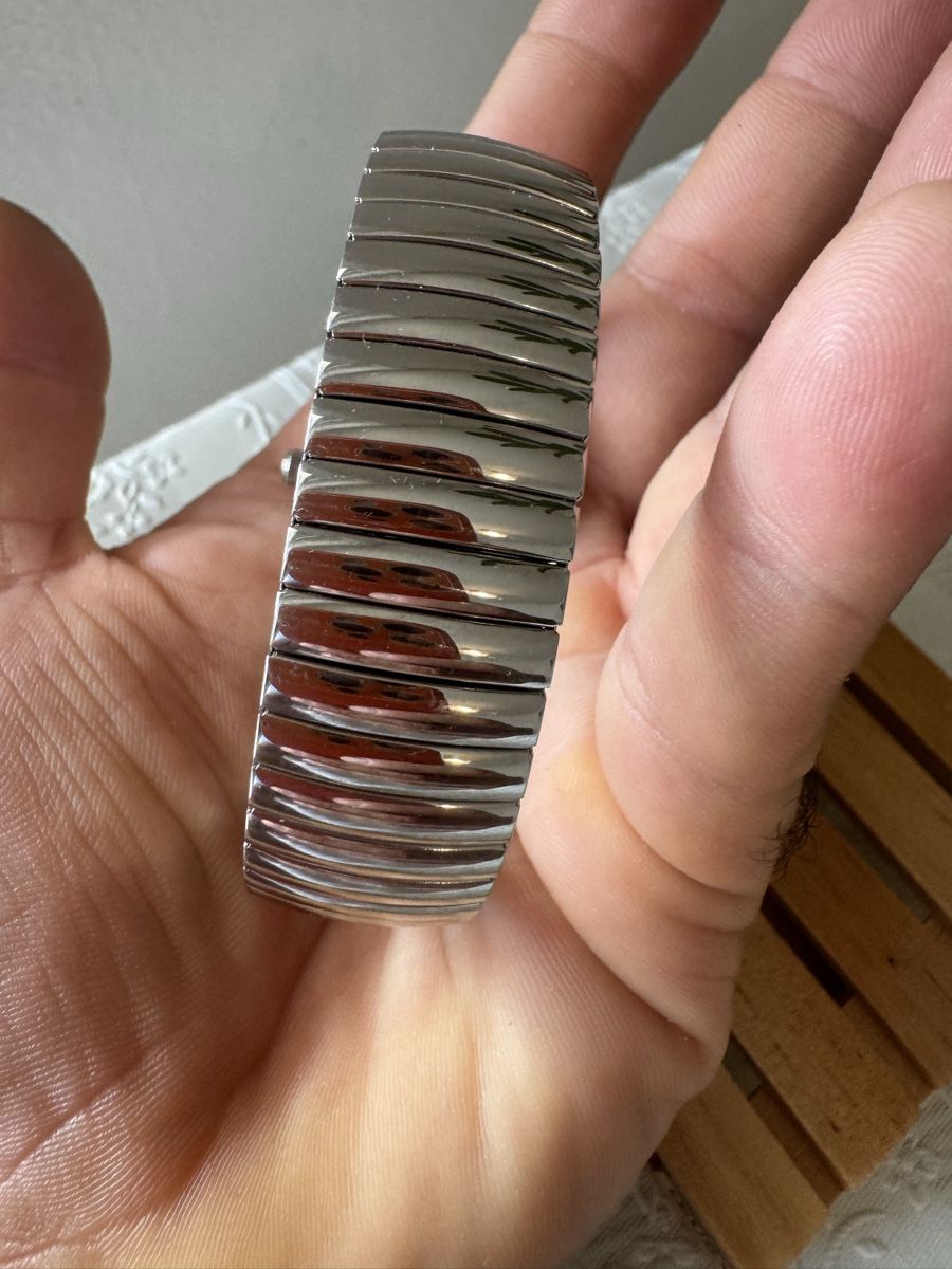 Montres: Xtime Quartz Watch Silver Rectangular Like New – D'occasion à Gerlafingen par naj_vj8s 3