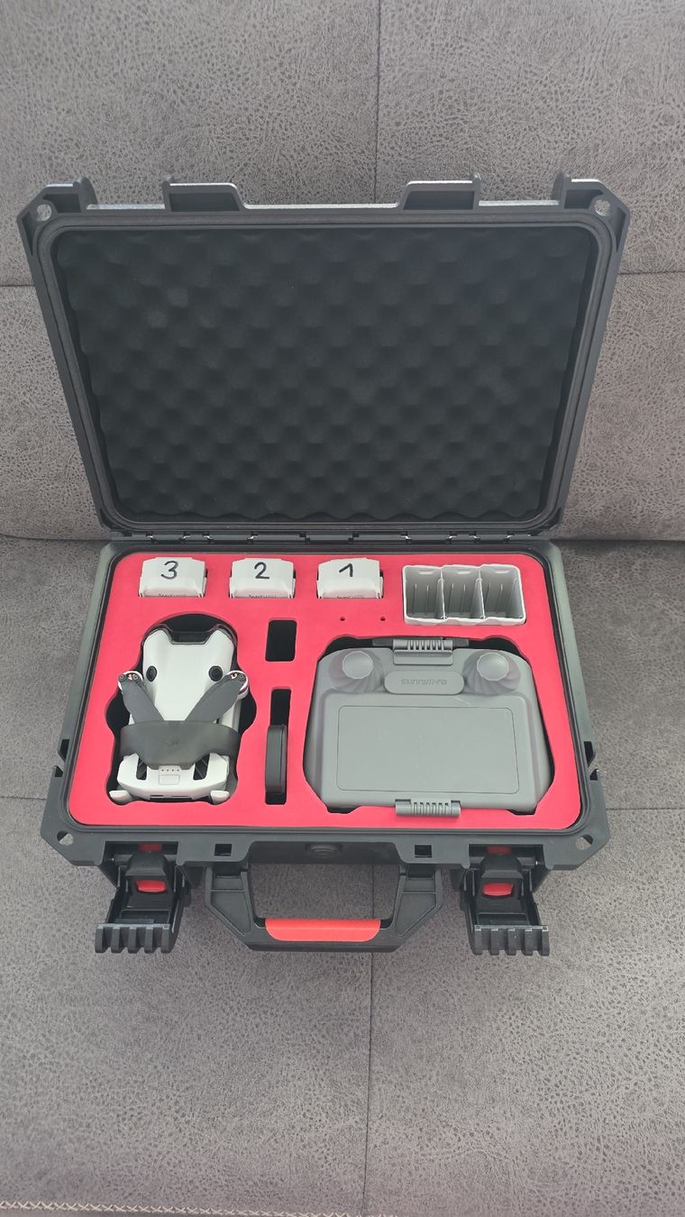 DJI Modellismo RC: DJI Mini 4 pro fly more combo – Usato da Au ZH venduto da Bandit66