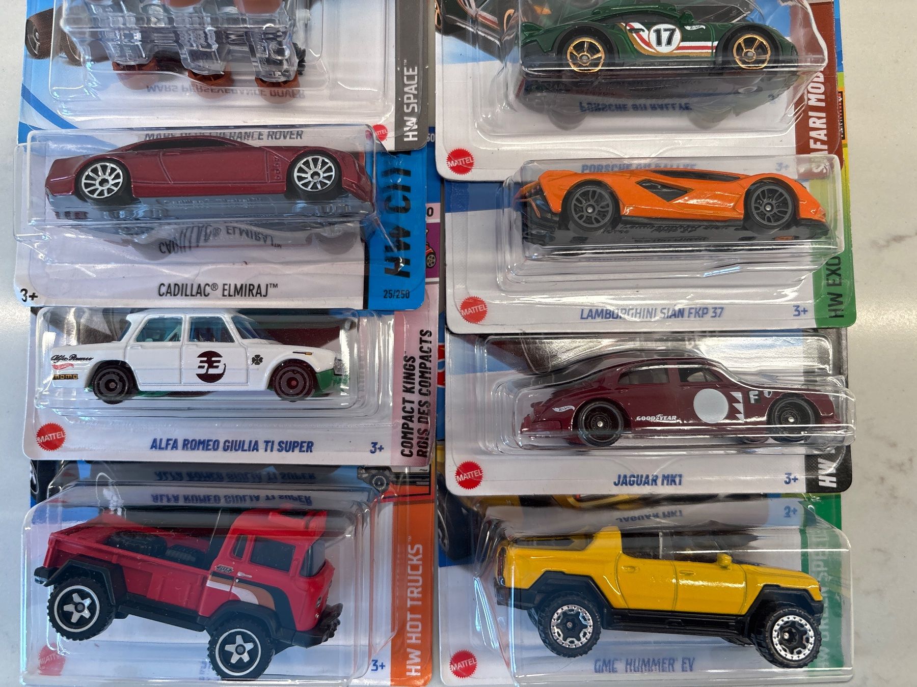 Hot Wheels – Lot De 6 Voitures Euro Style 1:64, Finitions Détaillées, Collection Variée (Styles Aléatoires) !