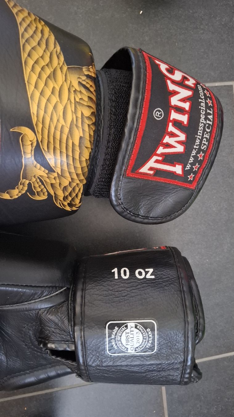 Handschuhe & Handstulpen: Boxhandschuhe Twins – Neu (gemäss Beschreibung) aus Möriken AG von car_r789 1