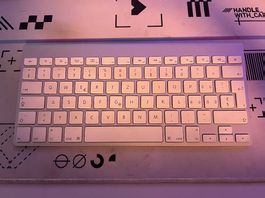 Apple Wireless Keyboard A1314  Bluetooth  CH QWERTZ