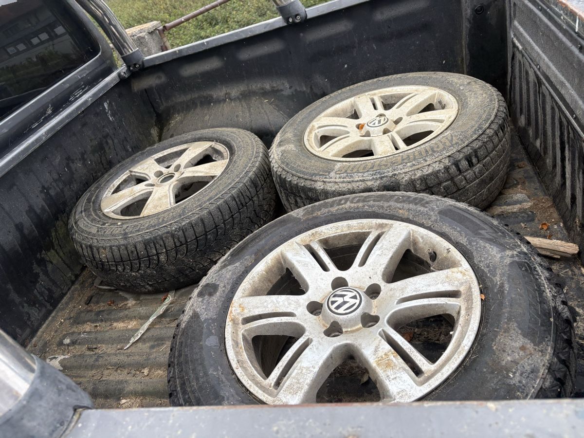VW Autos: Pickup vw amarok – Defekt aus Siviriez von S16_cl2000 6