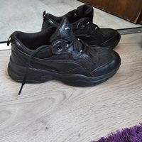 Puma Sportschuhe 38, neu