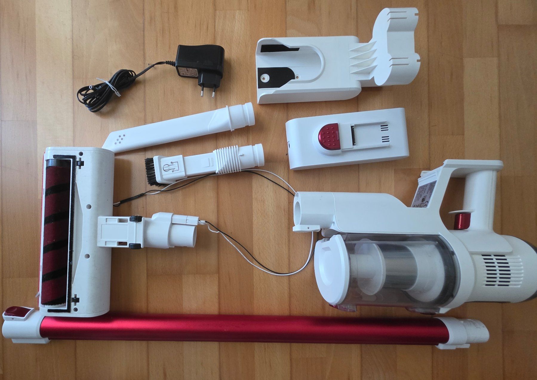 Aspirapolveri & Accessori: Staubsauger mit Batterie MAXXMEE 🔥 – Usato da Langnau b. Reiden venduto da asmedis 5