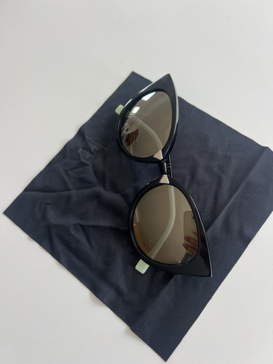 Fendi Occhiali & Lenti: Lunettes de soleil Fendi. – Usato da Lutry venduto da roxypoxy