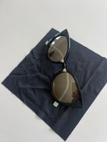 Lunettes de soleil Fendi.