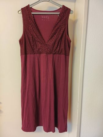 Tchibo Negligee Gr 40/42 Damen Nachthemd Bordeaux Spitze