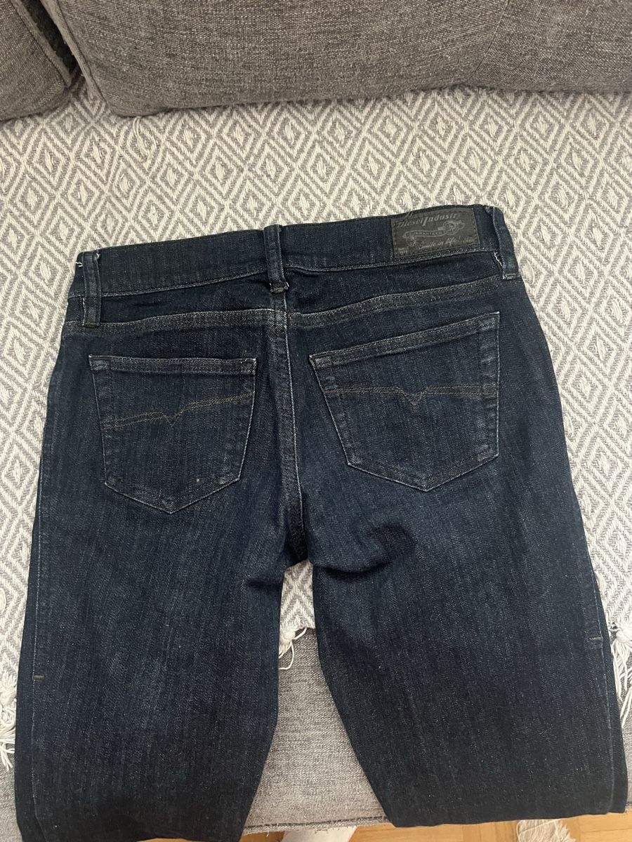Diesel Jeans: DIESEL JEANS GROUPEE GR 24 – Usato da Basel venduto da theo-g77 4