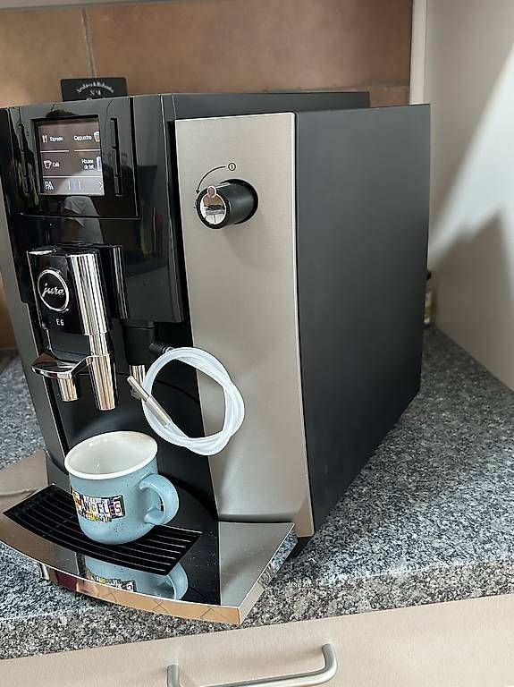 Macchine per caffè & Macchine per espresso: JURA E6 Automatique – Usato da Neuchâtel venduto da bek_9lch 2