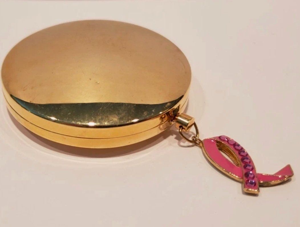 Estée Lauder Make-up: Estee Lauder Pink Ribbon Puderdose – Usato da Zürich venduto da cla_pb5j