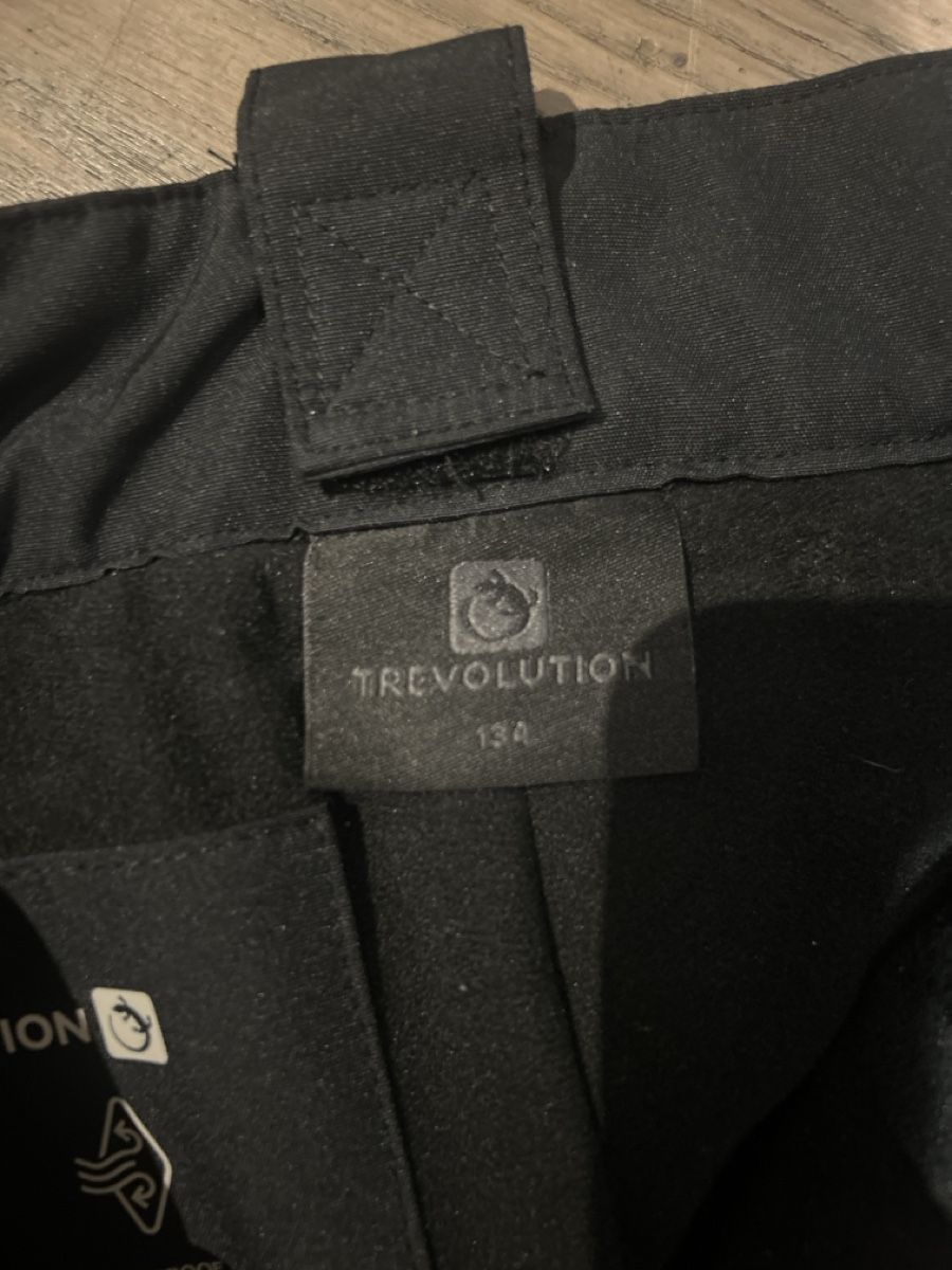Trevolution Pantaloni: intakte Skihose Grösse 134 – Usato da Toffen venduto da isa_lyq7 1
