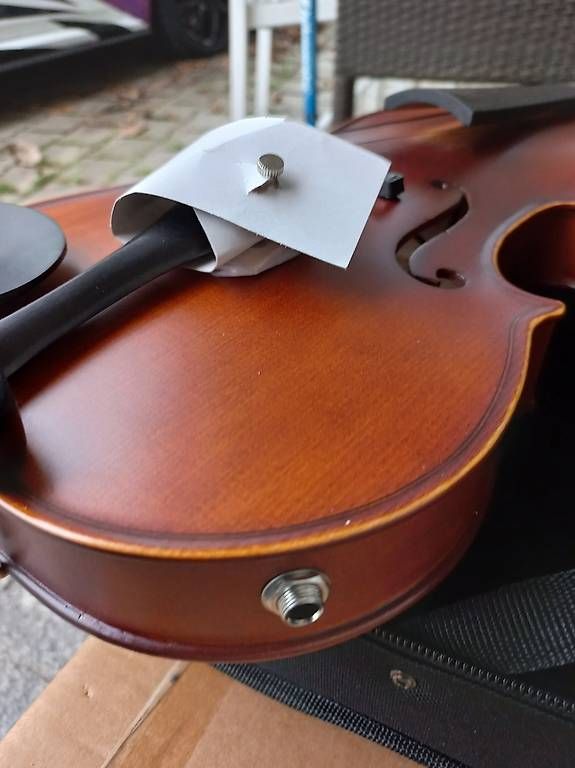 Musikinstrumente: Violin mit Koffer und Bogen neuwertig – Gebraucht aus Schaffhausen von raj_f5dm 2