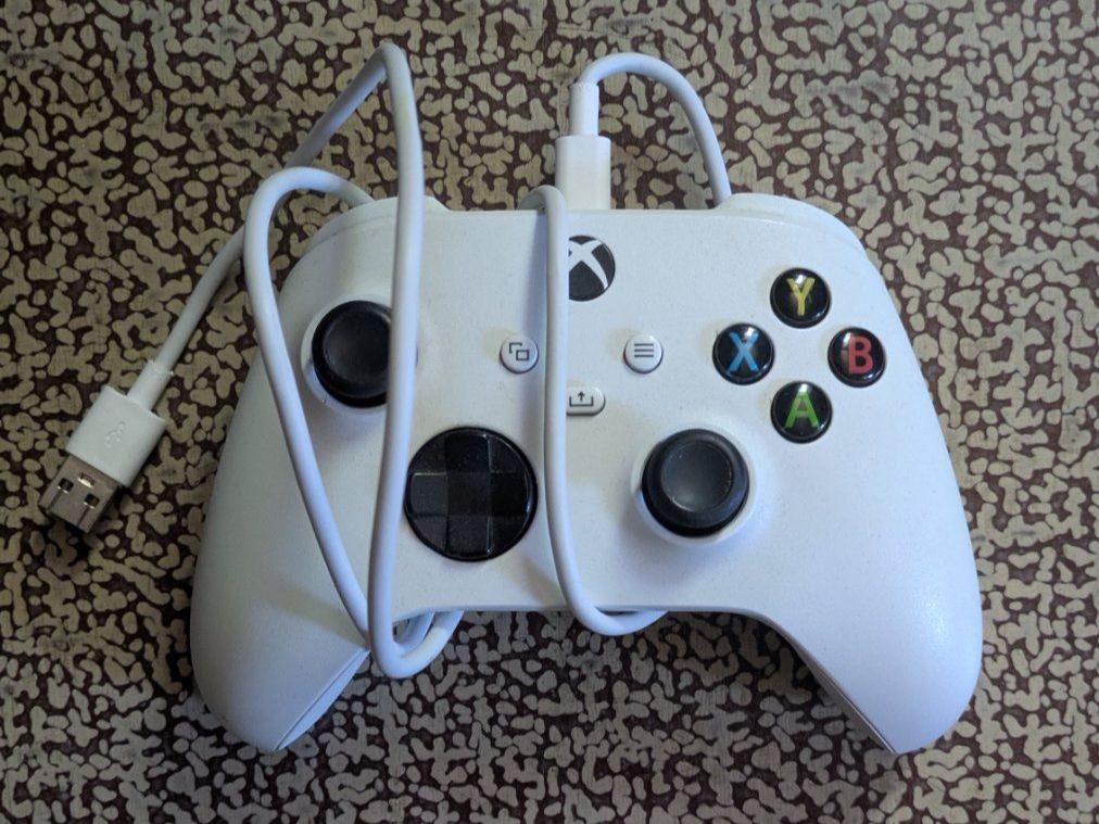 Microsoft Controller: Wireless Xbox controller (avec câble USB) – Usato da Fribourg venduto da lag_mgy6