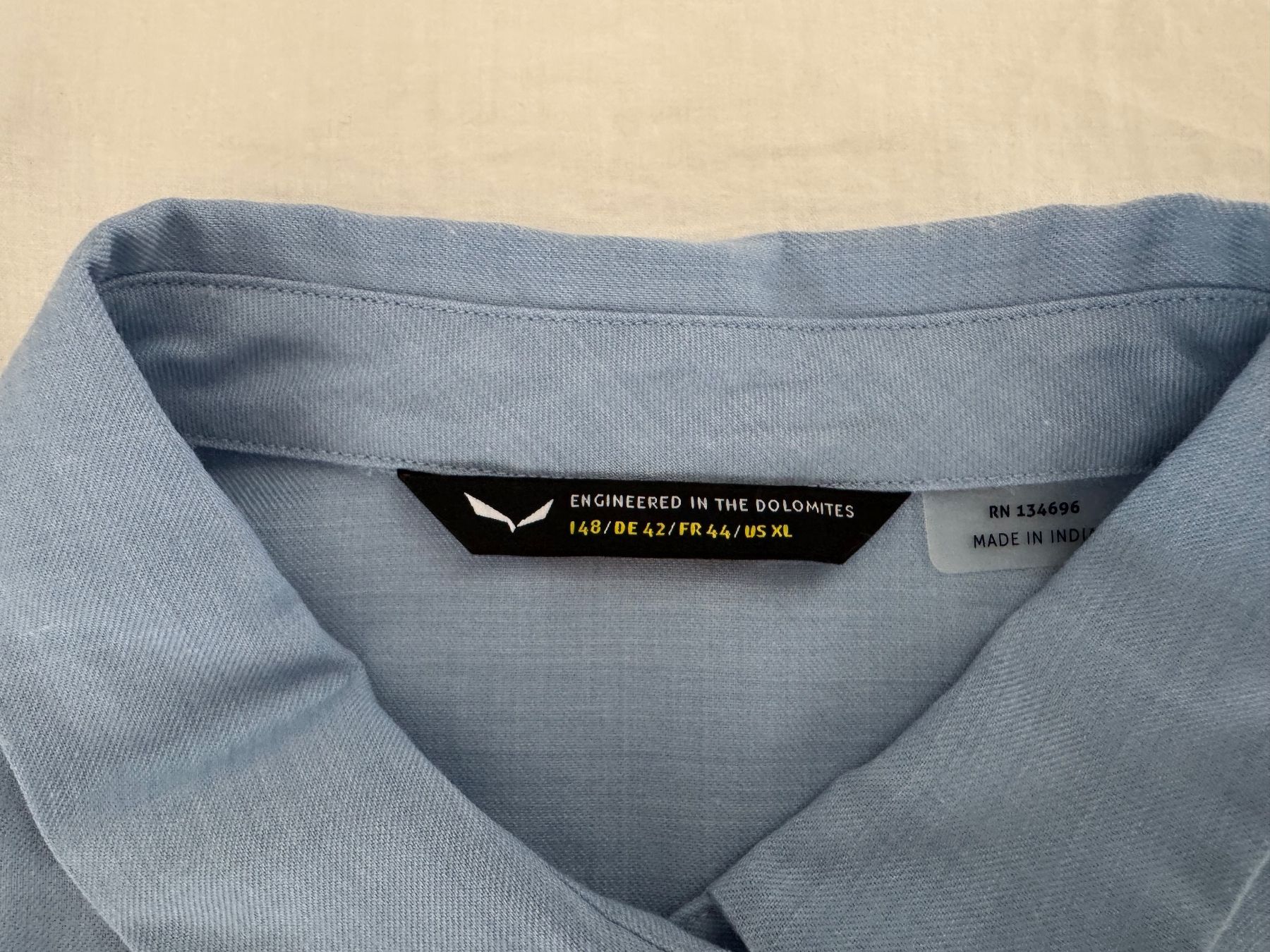 Salewa Chemisiers: Bluse Salewa aus Wolle / Polyester – D'occasion à Zürich par gaw_kp6c 2