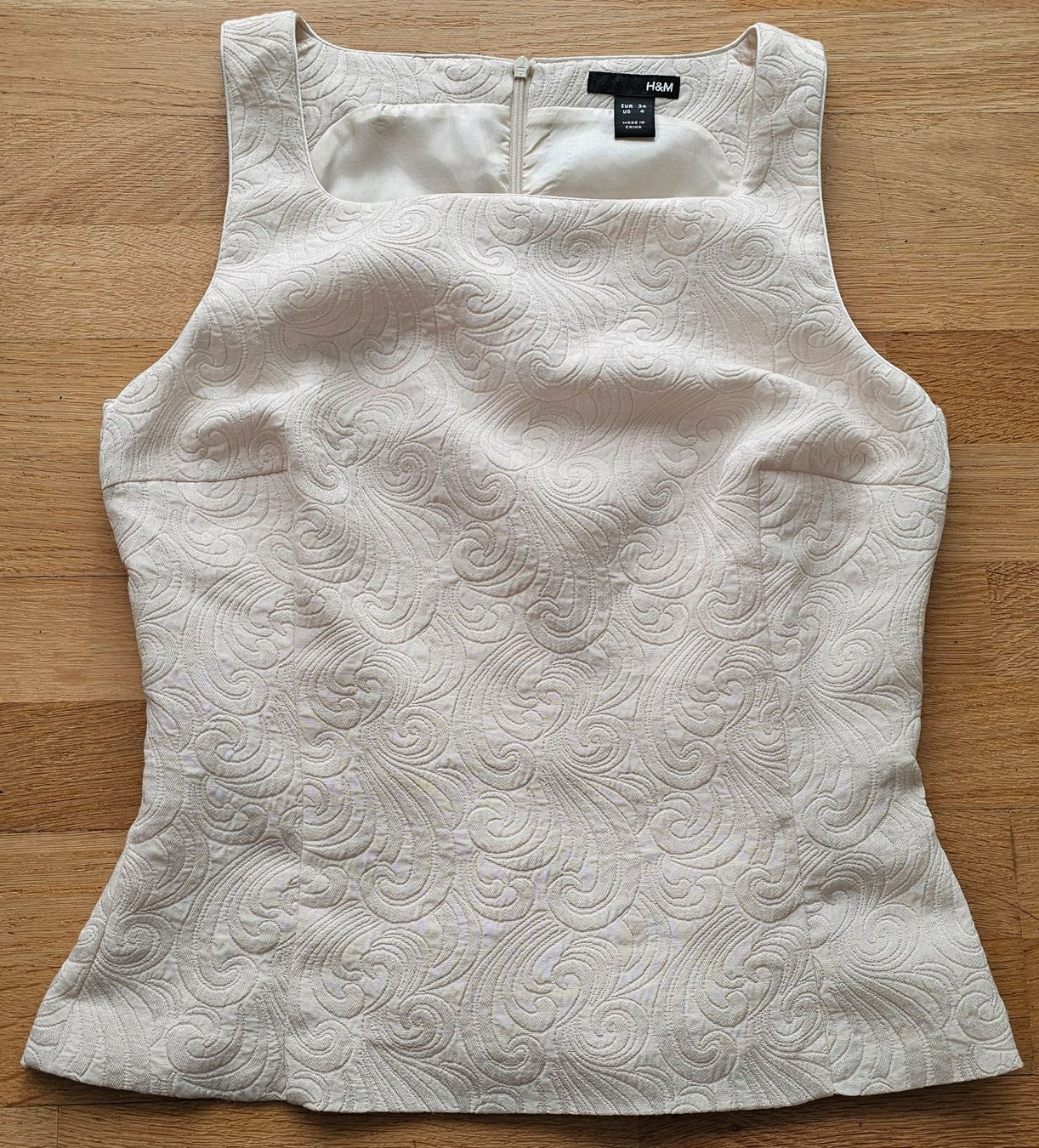 H&M Tops: Top - H&M - Taille 34 – D'occasion à Court par Jovi2