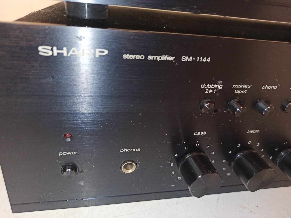 Amplificateur + tuner Sharp vintage. (Gebraucht) in La Chaux-de-Fonds ...