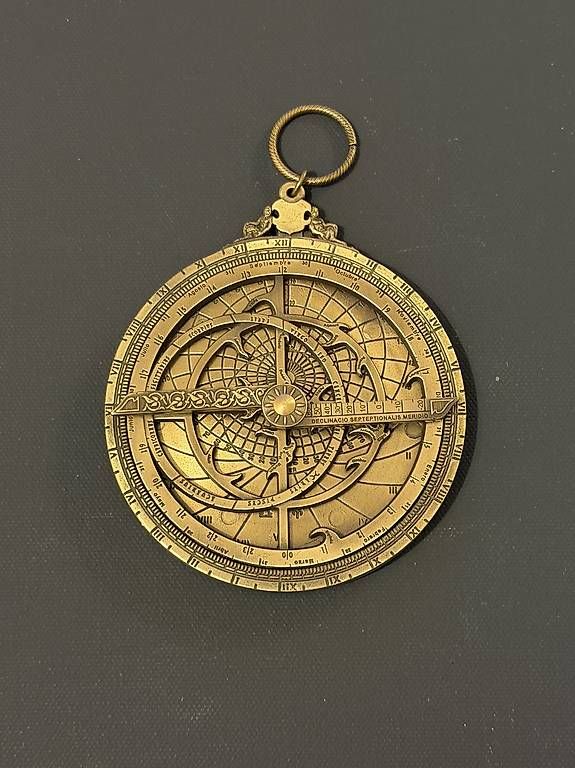 Misurare: Astrolabe planisphérique en laiton – Usato da Les Avanchets venduto da VV_75 1
